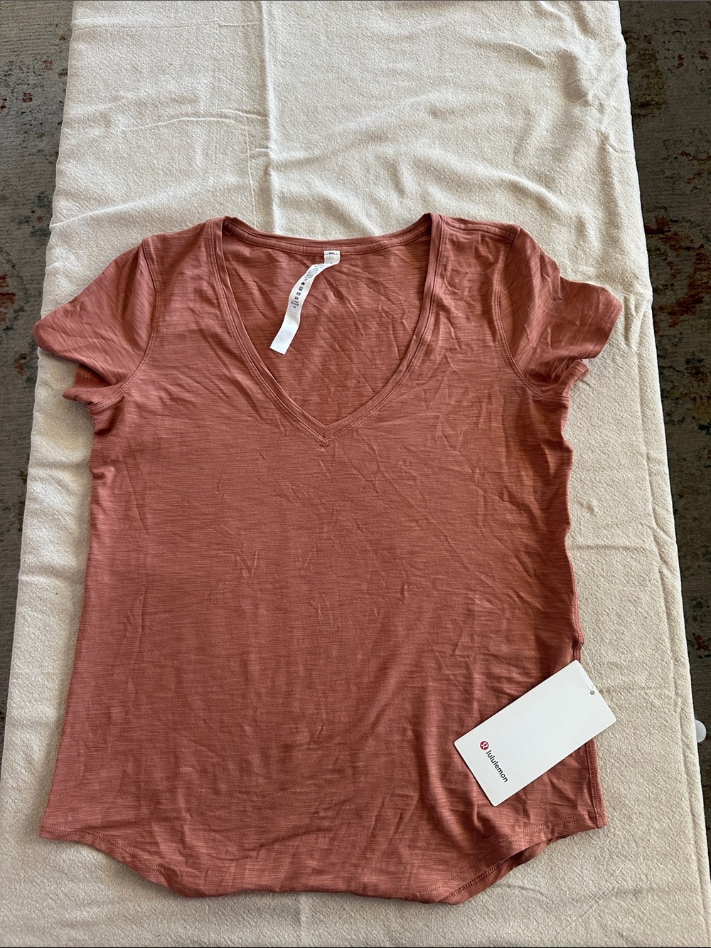 lululemon athletica Women's V-Neck Short Sleeve Tee — Rosewood - Picture 1 of 2